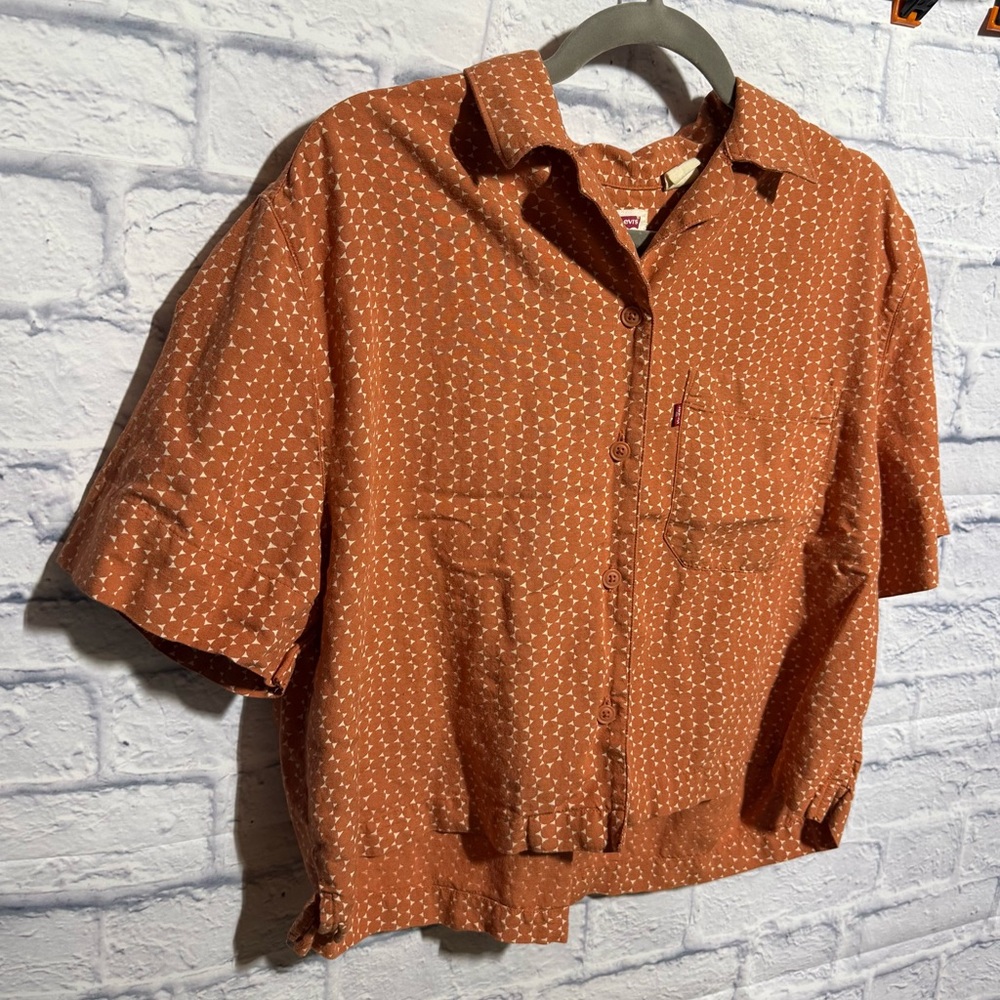 Levi's Rust Orange Patterned Crop Button-Up Top - Picture 3 of 6